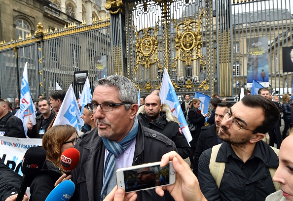 Secrétaire général de la FAMI-UNSA, Philippe Capon a expliqué que son organisation était contre le « système de gratifications et de primes » promis par Emmanuel Macron pour récompenser les forces de l'ordre mobilisées le 1er décembre dans le cadre des manifestations des « gilets jaunes ». Crédit : ALAIN JOCARD/AFP/Getty Images.