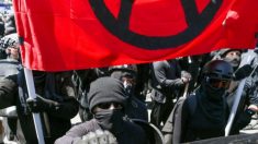 Des soldats américains racontent l’attaque qu’ils ont subie par une dizaine d’extrémistes antifa