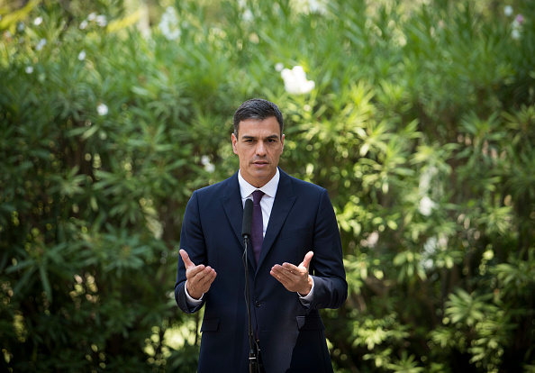 -Le Premier ministre espagnol Pedro Sanchez a fait une visite surprise aux troupes espagnoles situés au Mali. Photo JAIME REINA / AFP / Getty Images.