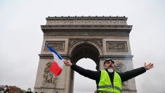 « Gilets jaunes » : il faut que la contestation « se structure », dit Christophe Castaner