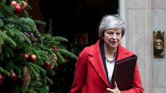 May contrainte de reporter le vote du Parlement sur l’accord de Brexit