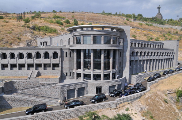 -Le musée Matenadaran à Erevan, le musée arménien renferme des manuscrits anciens, l'une des plus grandes collections de documents d'importance historique du monde. Photo KAREN MINASYAN / AFP / Getty Images.