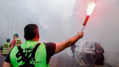 SUD-Rail appelle les cheminots à laisser les « gilets jaunes » voyager « gratuitement » en train.