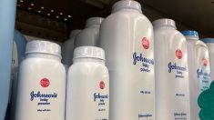 Johnson &Johnson, miné par les soupçons liés à son talc, s’effondre à Wall Street