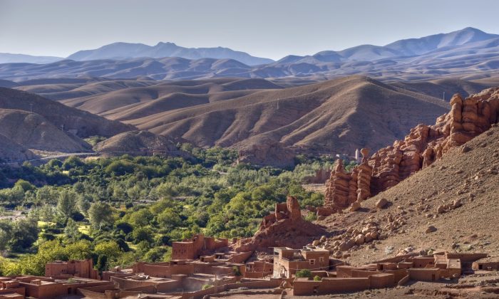 Une photo de stock montre un village au Maroc (Smithore, iStock)