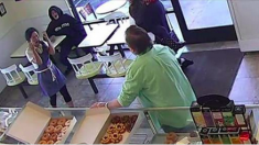 Vidéo : une femme sans-abri jette du café chaud au visage d’une propriétaire d’un magasin de beignets de Californie