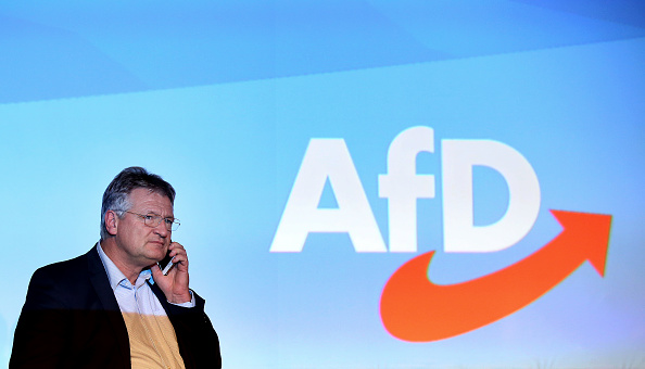 -L’AFD lors de son congrès dit :"nous estimons nécessaire, en dernier recours, une sortie de l'Allemagne ou une dissolution de l'Union européenne" et la création à la place d'une simple communauté économique, dit le programme. Photo de Ronny Hartmann / Getty Images