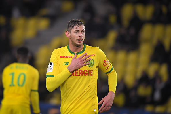 -L'attaquant argentin Emiliano Sala de Nantes fait des gestes lors du match de football français de L1 Nantes-Montpellier au stade La Beaujoire de Nantes, dans l'ouest de la France, le 8 janvier 2019. Photo LOIC VENANCE / AFP / Getty Images.