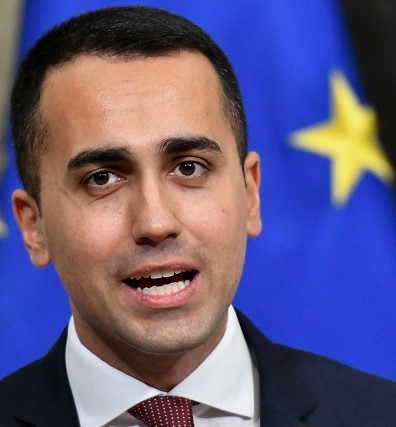 -Le ministre italien du Travail et de l'Industrie et premier ministre adjoint, Luigi Di Maio, accuse la France d'aggraver la crise migratoire. Photo ALBERTO PIZZOLI / AFP / Getty Images.