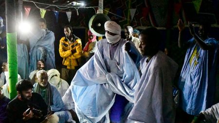 Un village mauritanien, pont entre acteurs culturels nomades le temps d’un festival