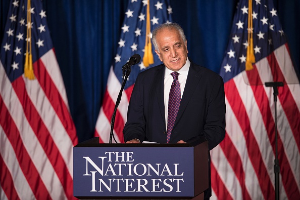 -L'ancien ambassadeur des États-Unis en Afghanistan, Zalmay Khalilzad, le représentant spécial des Etats-Unis pour la réconciliation en Afghanistan. Photo BRENDAN SMIALOWSKI / AFP / Getty Images.