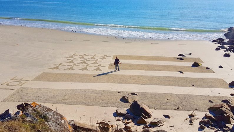 Christophe Garcia et son "Gwenn ha du" le 3 février 2019 - Crédit artistisque: Christophe Garcia (SymbiOse Tof-Nature-Art) et Crédit photo @Soberrou