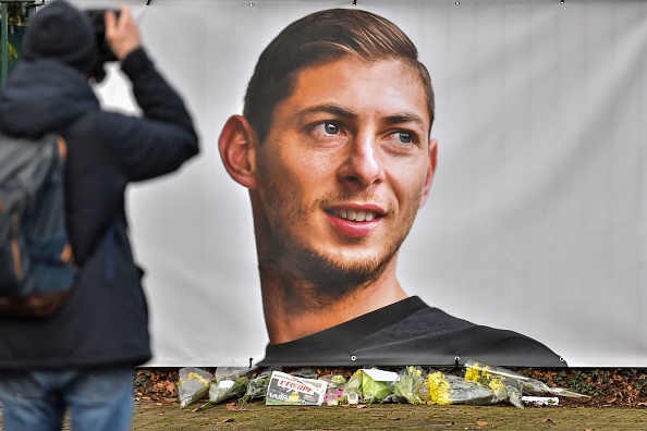 -Le corps retrouvé dans l’épave est actuellement transporté à Portland et sera ensuite pris en charge, sans indiquer l'identité du corps, ont indiqué les secours. Photo LOIC VENANCE / AFP / Getty Images.