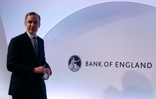 Le gouverneur de la Banque d'Angleterre, Mark Carney, s'est adressé aux médias lors d'une conférence de presse tenue le 7 février 2019 à Londres. Lors de la conférence de presse, Mark Carney a expliqué qu'un Brexit sans accord augmenterait le risque de récession. (Photo : Hannah McKay - WPA Pool/Getty Images)