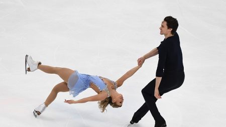 Patinage artistique: Moore-Towers/Marinaro en tête des Quatre continents