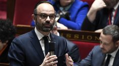 Aides sociales: Édouard Philippe « assume parfaitement qu’il y ait des devoirs »