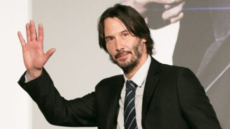 La star hollywoodienne Keanu Reeves finance secrètement des hôpitaux pour enfants