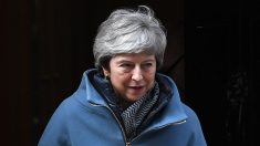 Theresa May s’engage à démissionner pour sauver son accord de Brexit