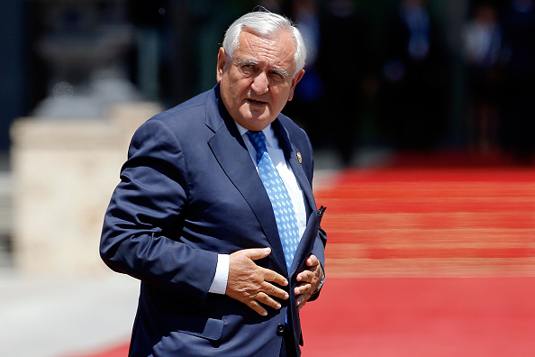  Jean-Pierre Raffarin, ancien Premier Ministre, au lac Yanqi en Chine. 15 mai 2017. (Photo : Damir Sagolj-Pool/Getty Images)