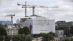 Pluie de critiques pour la nouvelle façade de la Samaritaine : « une grosse bouse » ; « une verrue au cœur de Paris » ; « le degré 0 de l’architecture »