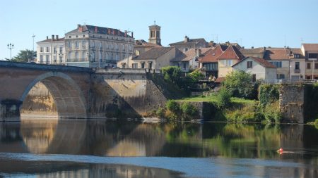 Dordogne : une tête de cochon et des traces de sang découvertes sur le chantier de la future mosquée de Bergerac