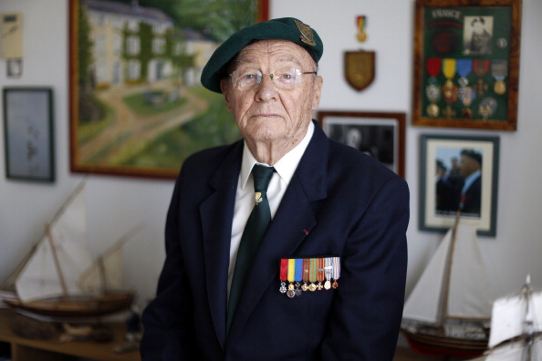 Jean Masson photographié à Draguignan le 29 avril 2014, quelques semaines avant le 70e anniversaire du débarquement des Alliés en Normandie. Crédit : VALERY HACHE/AFP/Getty Images.