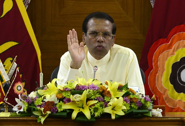 -Le président Maithripala Sirisena, en conflit ouvert avec son chef de gouvernement. Il l'avait limogé à l'automne mais avait été forcé de le réinvestir après sept semaines de chaos politique. Photo de LAKRUWAN WANNIARACHCHI / AFP / Getty Images.