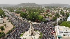 Mali: manifestation de dizaines de milliers de personnes contre les violences dispersée au gaz lacrymogène