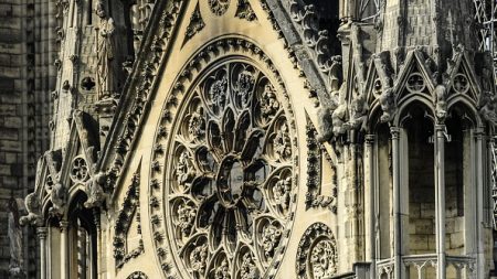 Fragilisée, Notre-Dame pourrait ne pas supporter des vents de plus 90 km/h