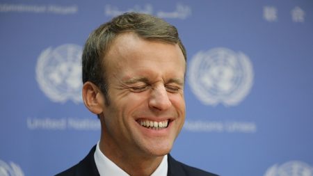 Deux humoristes affirment qu’ils ont piégé Emmanuel Macron pendant une conversation téléphonique