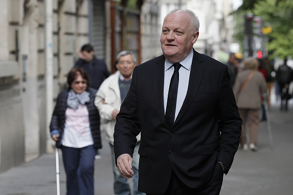 François Asselineau photographié le 23 avril 2017 à Paris. Crédit : THOMAS SAMSON/AFP/Getty Images.