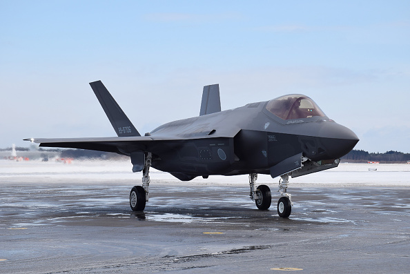 -Un avion de chasse furtif japonais F-35A avec un pilote à bord a disparu du radar alors qu'il participait à une mission de formation au-dessus du Pacifique, le 9 avril 2019, a annoncé le ministère de la Défense. Photo par JIJI PRESS / JIJI PRESS / AFP / Getty Images.