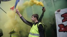 Plus de 100 médecins appellent contre le « fichage » de « gilets jaunes » dans les hôpitaux