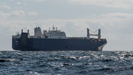 Cargo saoudien chargé d’armes: rejet du recours d’une ONG contre son départ vers le Yémen