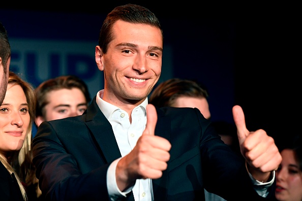 La liste menée par Jordan Bardella (Rassemblement national) est arrivée en tête, devant celle de Nathalie Loiseau (LREM-MoDem). (BERTRAND GUAY/AFP/Getty Images)