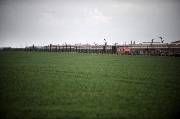 Vue du Centre de rétention administrative (CRA) du Mesnil-Amelot. Crédit : OLIVIER LABAN-MATTEI/AFP/Getty Images.