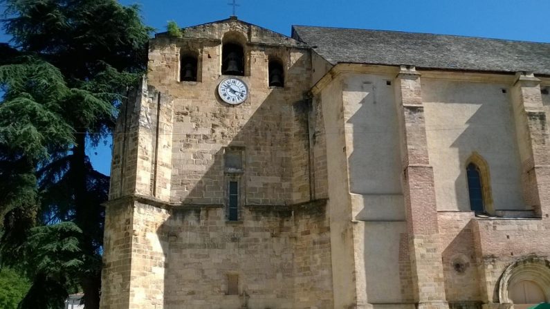 Vue de l'abbatiale Saint-Volusien de Foix. Crédit : Wikimedia Commons. 