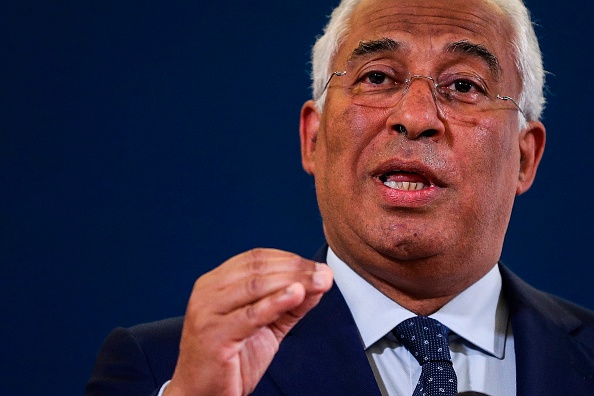 Le Premier ministre portugais Antonio Costa. a déclaré que " de nombreuses associations professionnelles nous demandent de créer de manière proactive des canaux de migration légale pour le Portugal". (Photo : CARLOS COSTA/AFP/Getty Images)