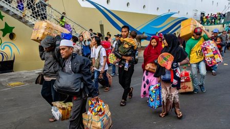 Indonésie: les grandes villes se vident pour la fin du ramadan