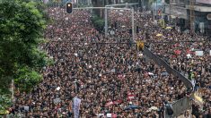 Hong Kong: nouvelle manifestation record, « excuses » de la cheffe de l’exécutif