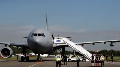 Macron inaugure le 53e salon aéronautique du Bourget