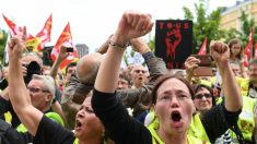 Acte 32 : de Marseille à Saint-Malo, blocages et rassemblements des « gilets jaunes »