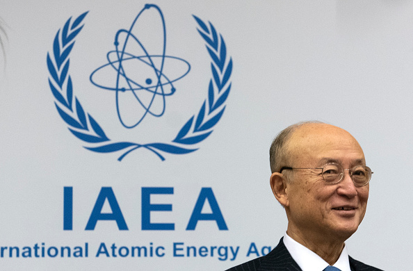 -Le chef de l'Agence internationale de l'énergie atomique (AIEA), Yukiya Amano, Yukiya Amano est décédé le 18 juillet à l'âge de 72 ans, laissant l'agence sans directeur pendant tout ce temps. Un directeur par intérim vient d’être nommé. Photo devrait indiquer JOE KLAMAR / AFP / Getty Images.