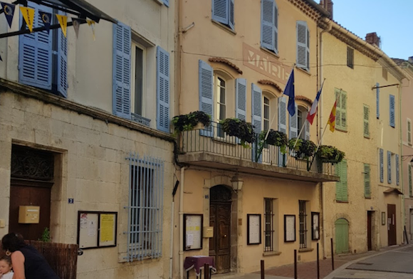 Mairie de Signes dans le département du Var. (capture d'écran Google Maps)