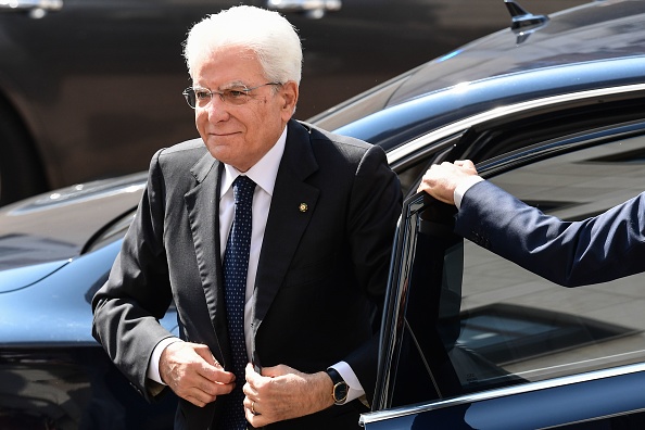 Le président italien Sergio Mattarella a annoncé qu'il tiendrait de nouvelles consultations avec les formations politiques à partir de mardi. (Photo : MIGUEL MEDINA/AFP/Getty Images)