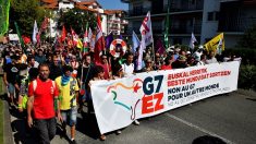 A Hendaye, la grande manifestation anti-G7 s’élance