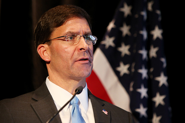 Le ministre américain de la Défense Mark Esper a annoncé que les Etats-Unis allaient désormais accélérer le développement de nouveaux missiles sol-air. (Photo : Lisa Maree Williams/Getty Images)