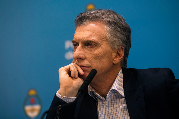 Le président de l'Argentine, Mauricio Macri, lors d'une conférence de presse  le 12 août 2019 à Buenos Aires, en Argentine. Le président Mauricio Macri, candidat à la réélection a obtenu 32% des suffrages et est arrivé en deuxième position après les candidats aux postes de président et vice-président Alberto Fernandez et Cristina Fernandez, qui ont obtenu 47% des voix.(Photo : Ricardo Ceppi/ Getty Images)