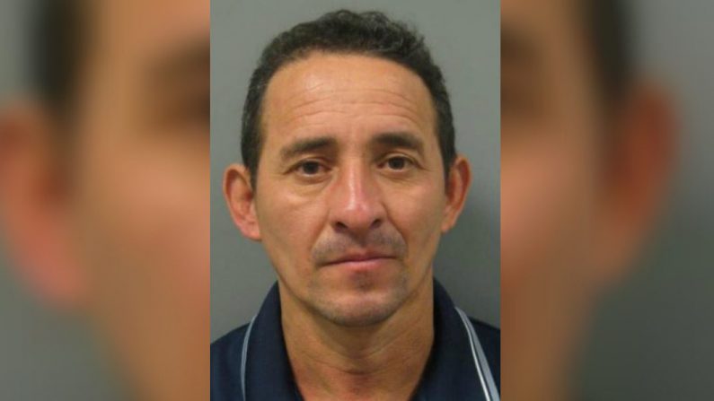 Nelson Reyes-Medrano, 46 ans, est accusé d'avoir violé une jeune fille de 16 ans dans sa chambre du comté de Montgomery, Maryland, États-Unis. (Service de police du comté de Montgomery)