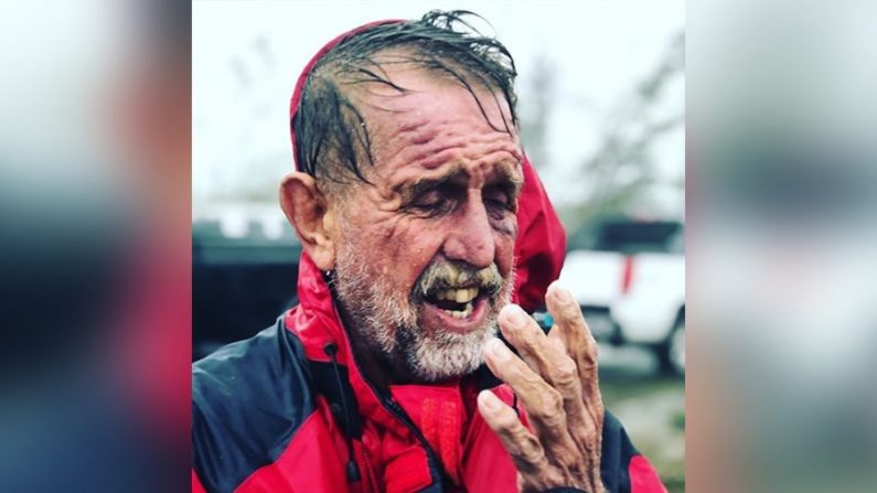 Le pêcheur Howard Armstrong a dû assister impuissant à la mort de sa femme dans l'inondation qui a emporté leur maison. (Avec l'aimable autorisation de Jaide Timm-Garcia/CNNN)